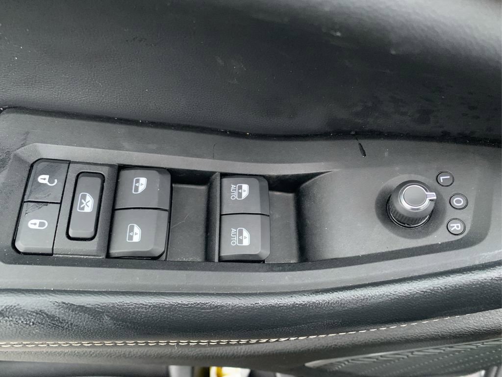 Used 2022 Jeep Grand Cherokee L Limited image 32