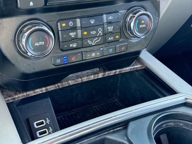 Used 2017 Ford F250 Lariat w/ Chrome Package AWD/4WD image 19
