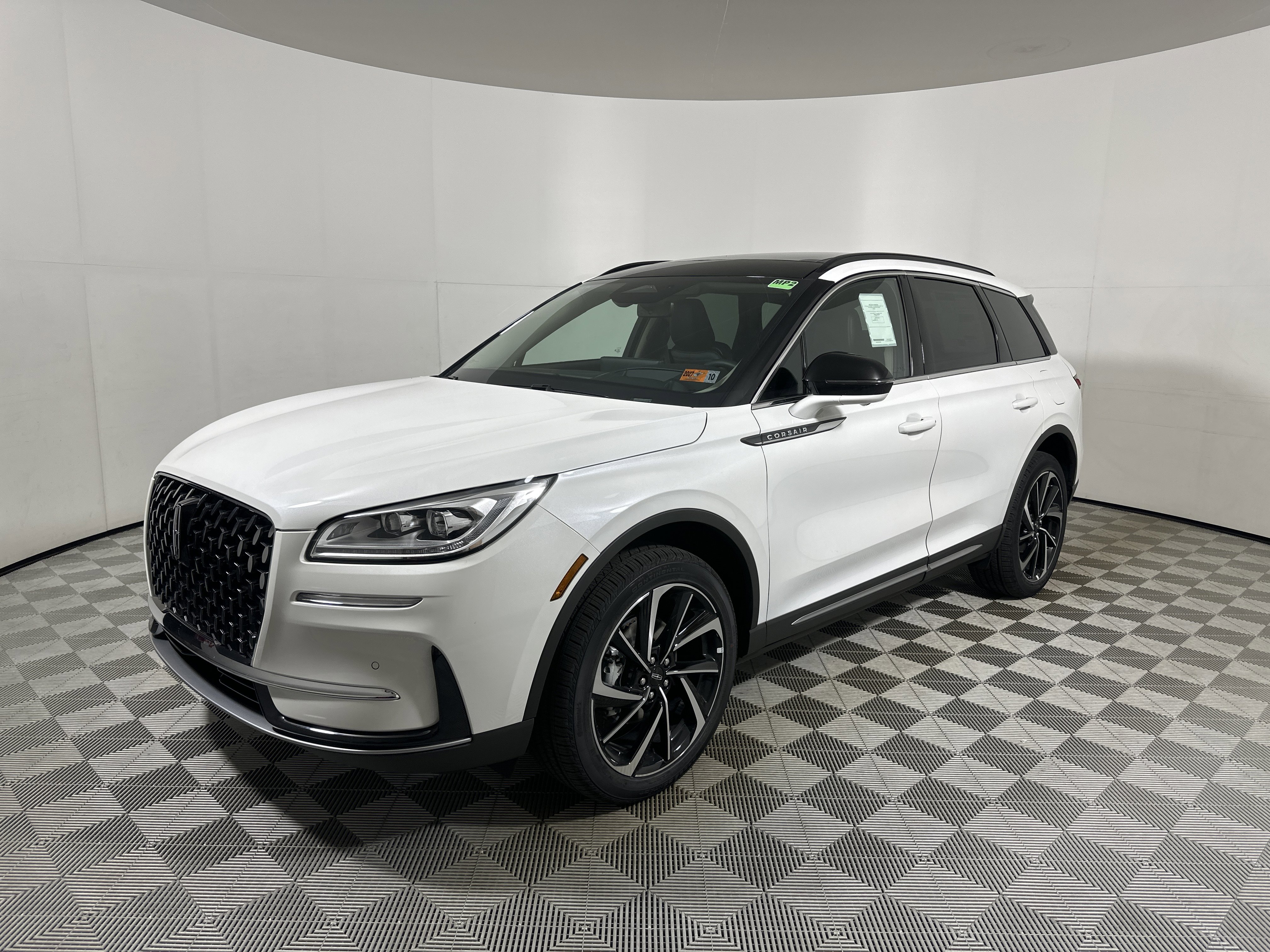 New 2026 Lincoln Corsair Reserve image 3