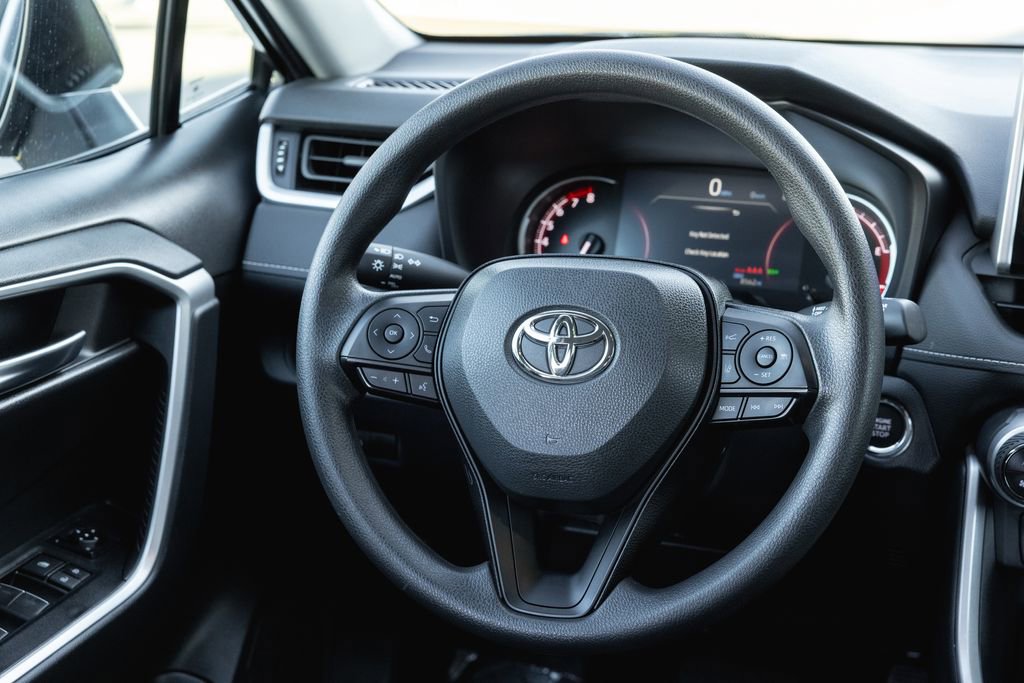 Certified 2024 Toyota RAV4 XLE image 29