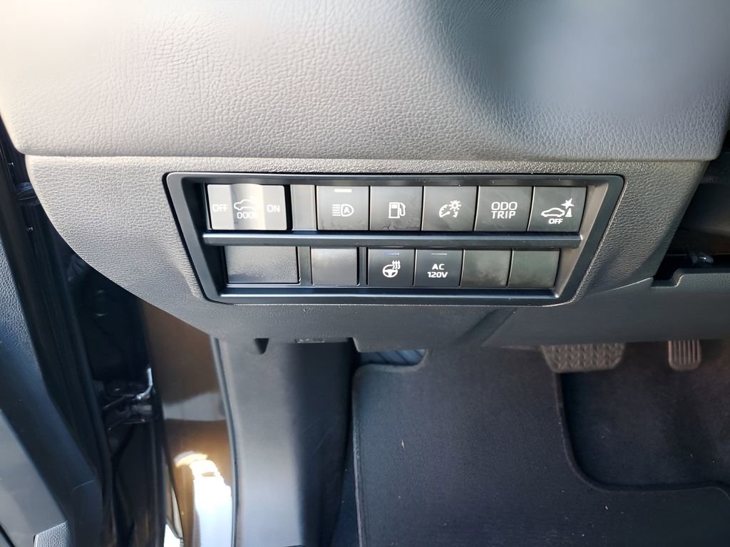 Used 2024 Toyota Tundra Limited image 32