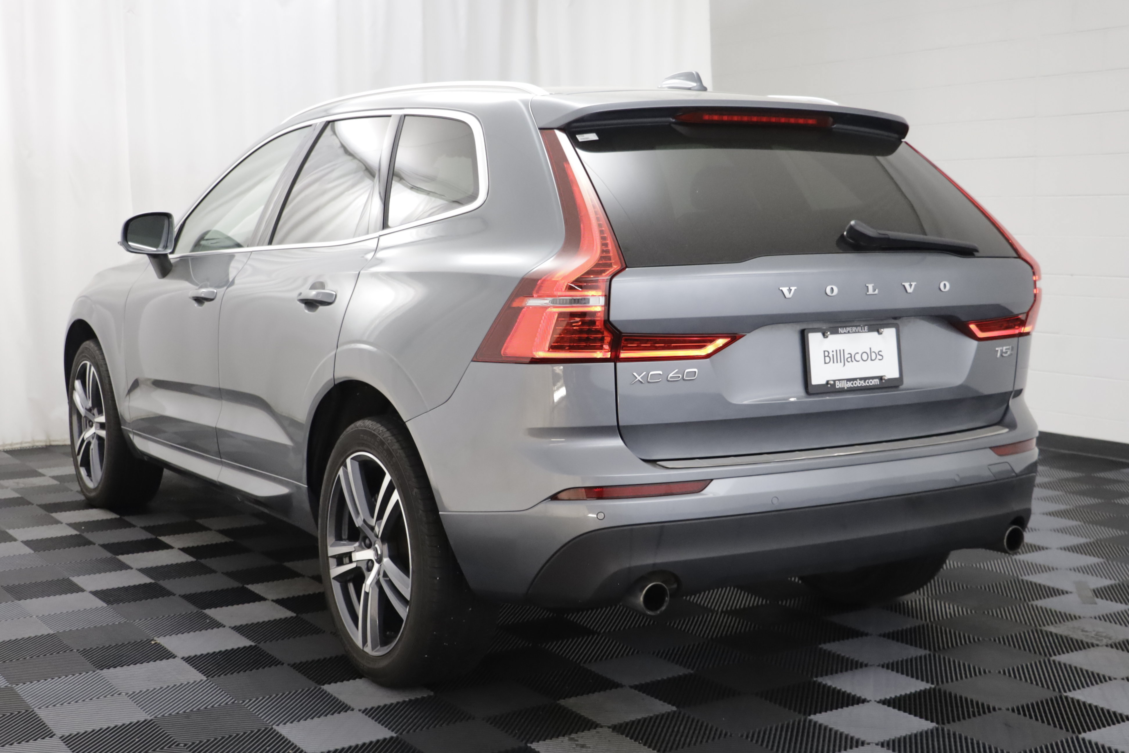 Used 2021 Volvo XC60 T5 Momentum w/ Premium Package AWD/4WD image 15