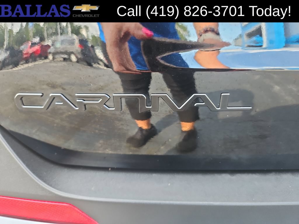 Used 2026 Kia Carnival SX w/ SX Dark Edition Package FWD image 30