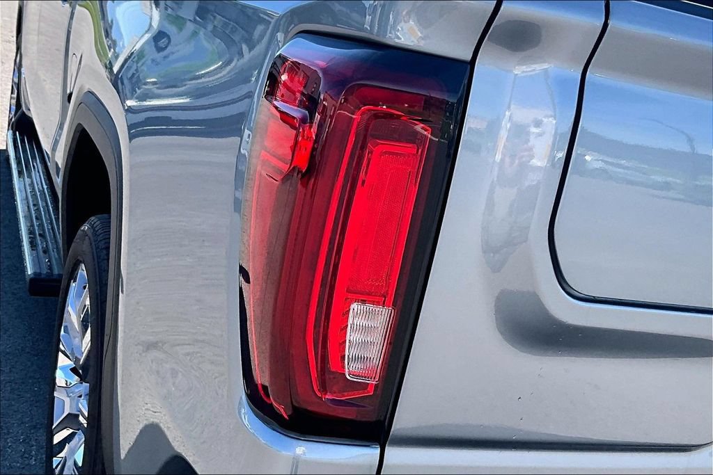 Used 2023 GMC Sierra 1500 Denali w/ Denali Reserve Package AWD/4WD image 31