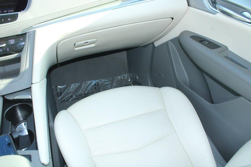 Used 2023 Cadillac XT5 Premium Luxury image 16