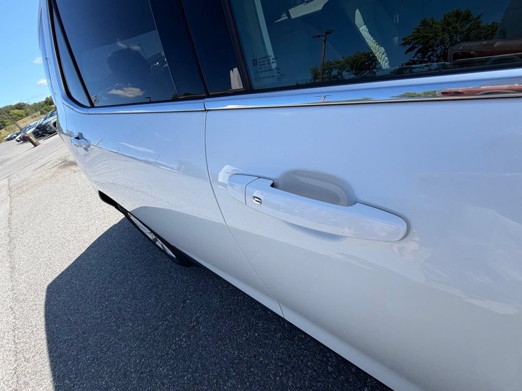 Used 2019 Chevrolet Equinox LT AWD/4WD image 34