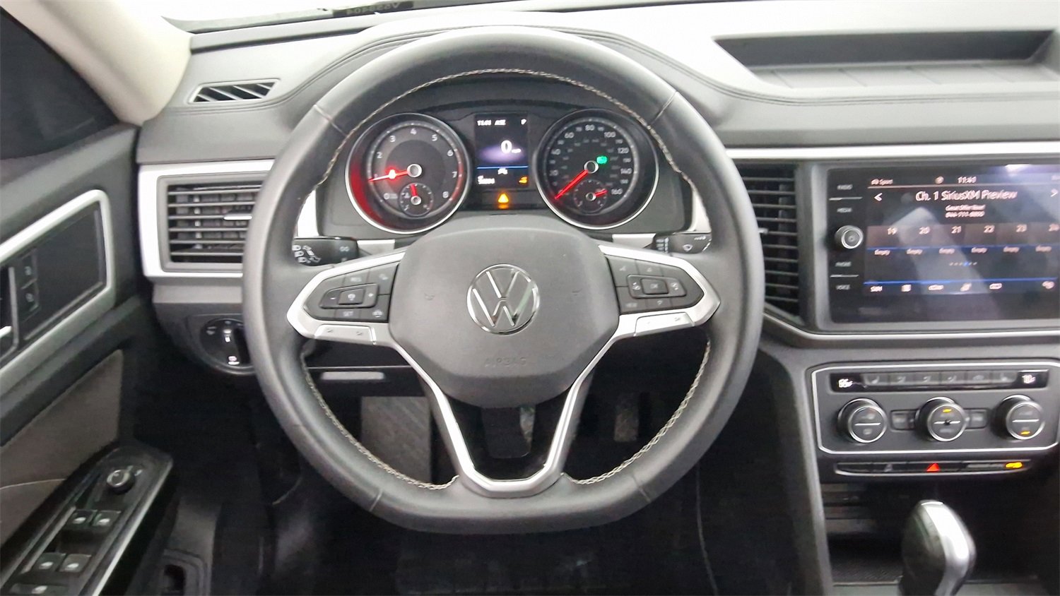 Used 2021 Volkswagen Atlas SE w/ Panoramic Sunroof Package image 13