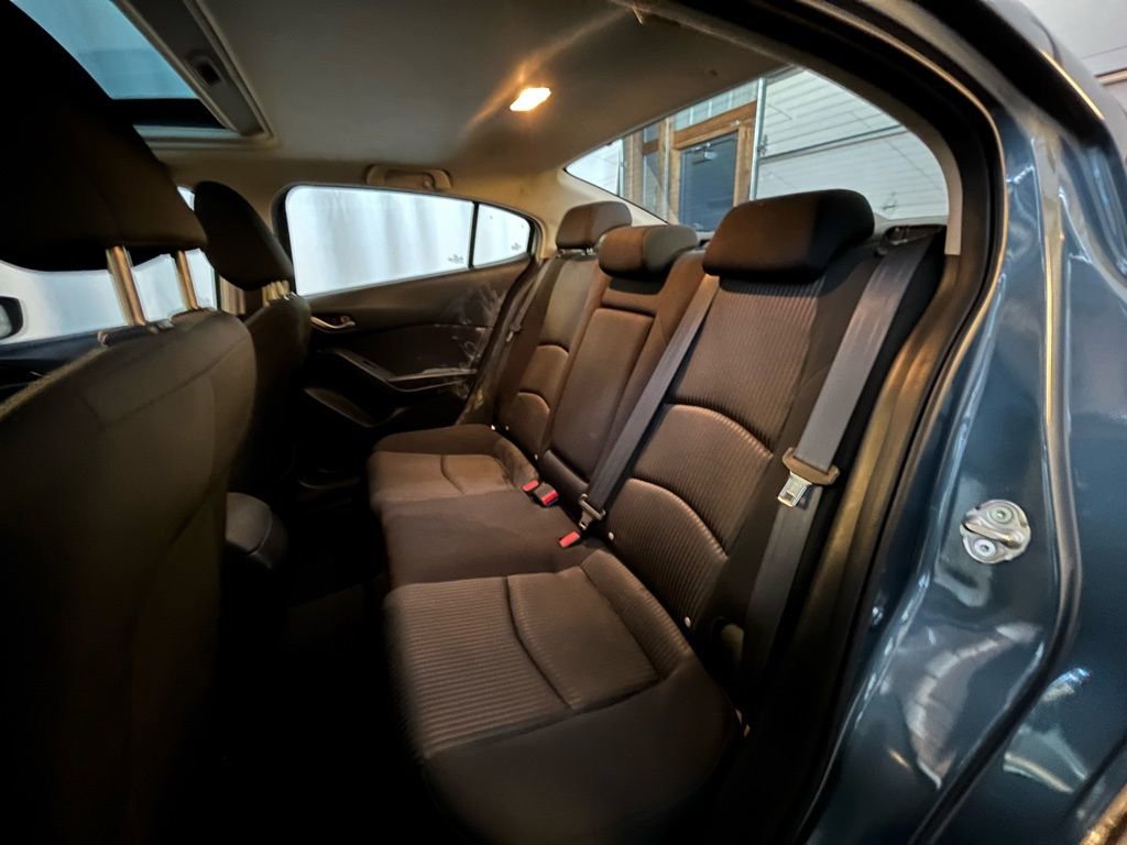 Used 2016 MAZDA MAZDA3 i Touring w/ Popular Equipment Package image 25