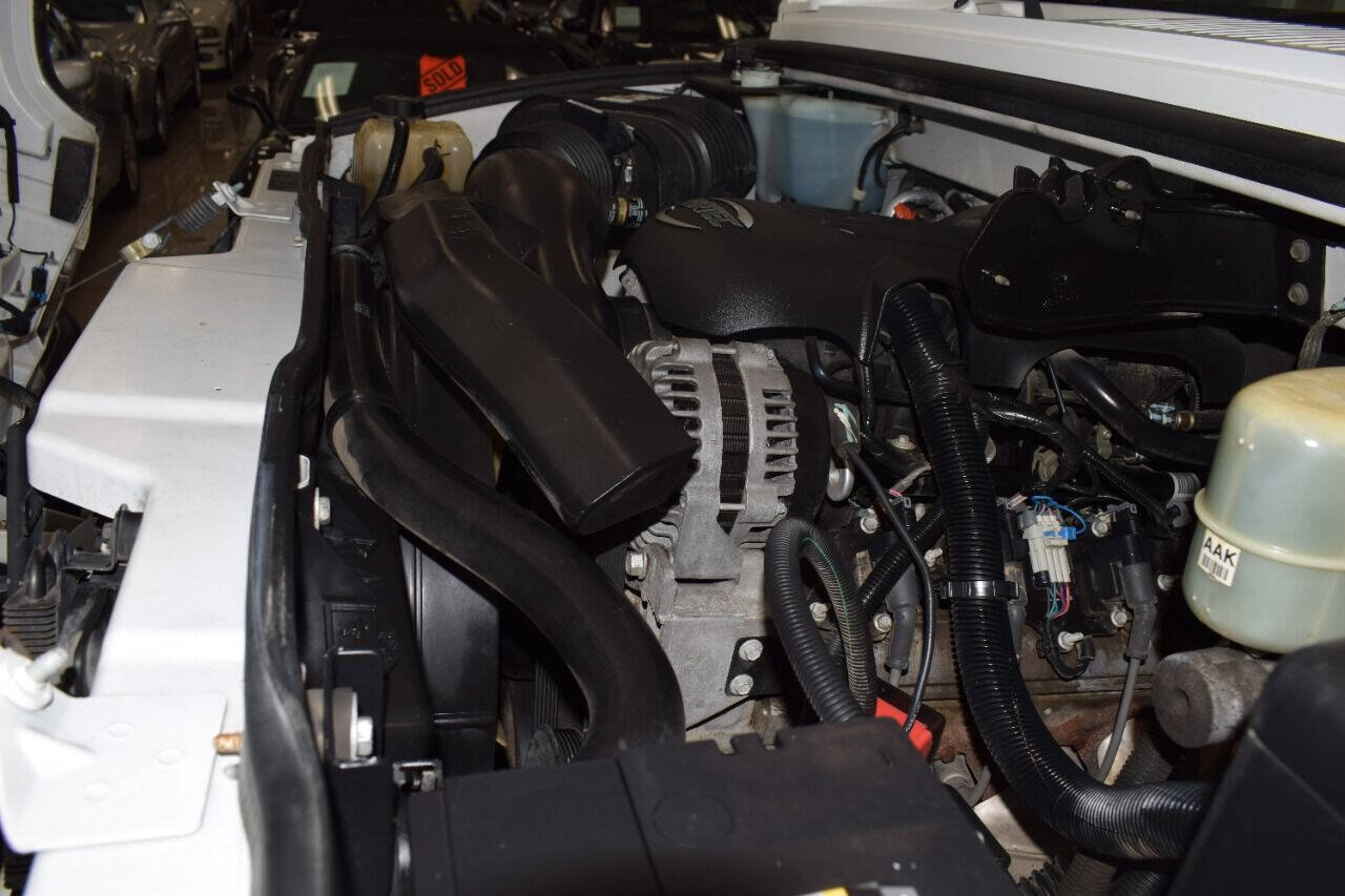 Used 2003 HUMMER H2 w/ Preferred Equipment Group AWD/4WD image 54