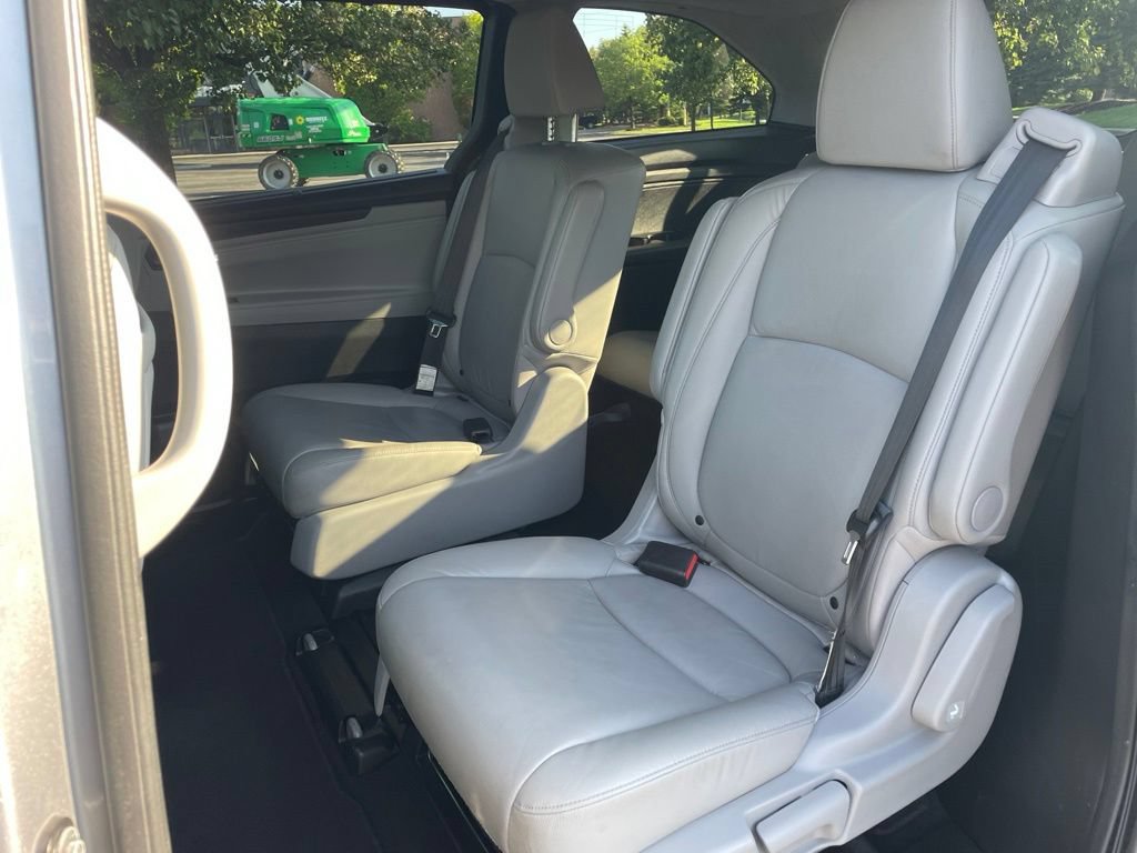Used 2018 Honda Odyssey EX-L image 32