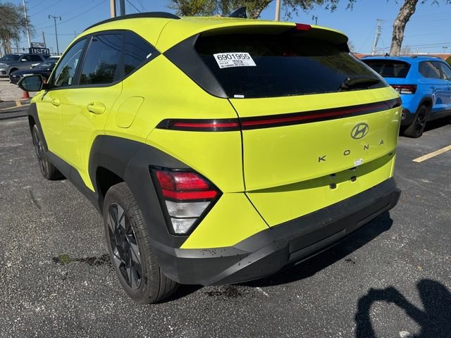 Used 2025 Hyundai Kona SEL image 3
