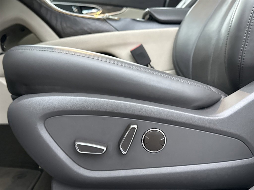 Used 2019 Lincoln Nautilus Reserve image 24