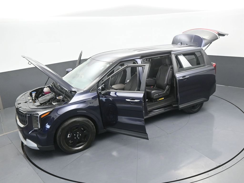 Used 2025 Kia Carnival image 68
