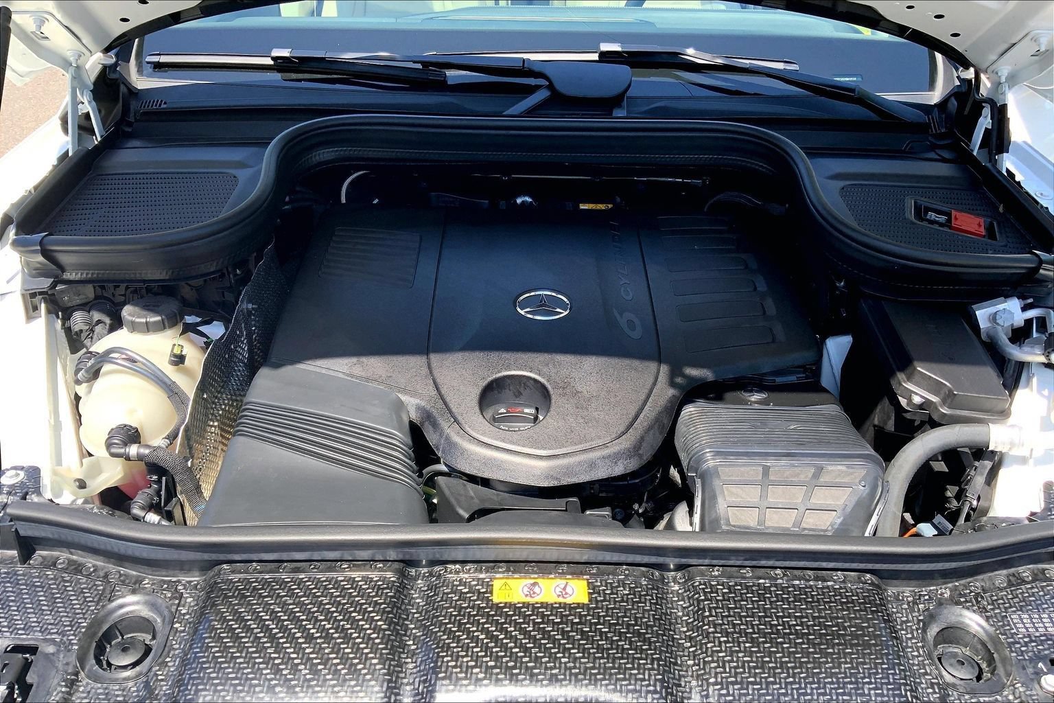 Used 2025 Mercedes-Benz GLS 450 4MATIC image 29