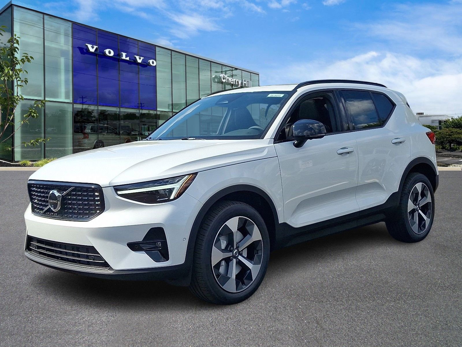 New 2026 Volvo XC40 B5 Plus w/ Protection Package Premier image 3