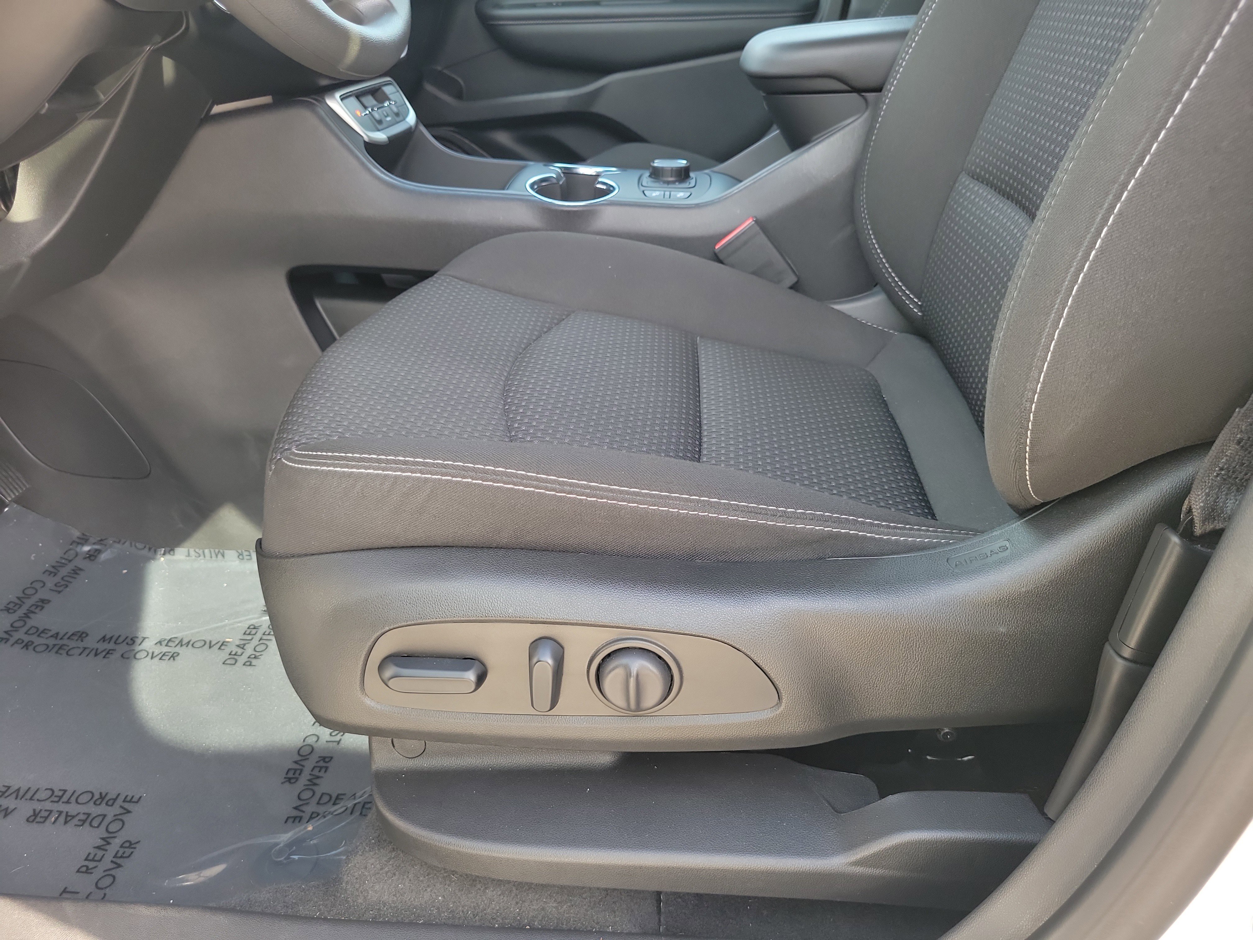 Used 2023 GMC Terrain SLE w/ Driver Convenience Package FWD image 18