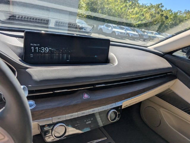 Used 2022 Genesis G80 2.5T w/ Prestige Package AWD/4WD image 18