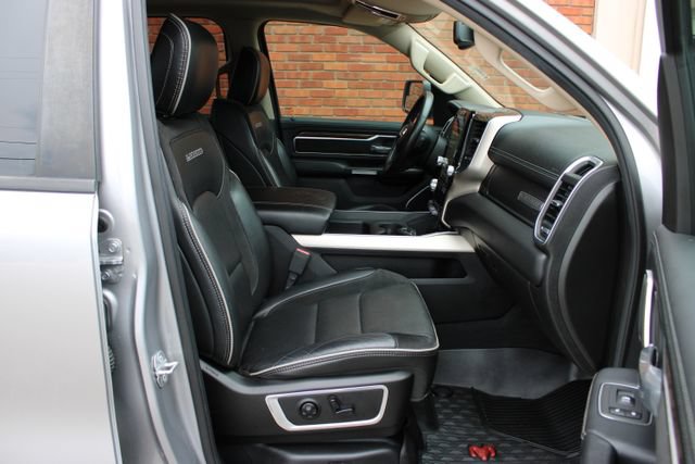 Used 2019 RAM 1500 Laramie AWD/4WD image 53
