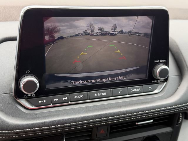 Used 2023 Nissan Rogue SV image 18