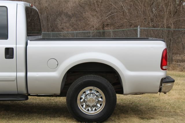 Used 2003 Ford F250 XLT image 4