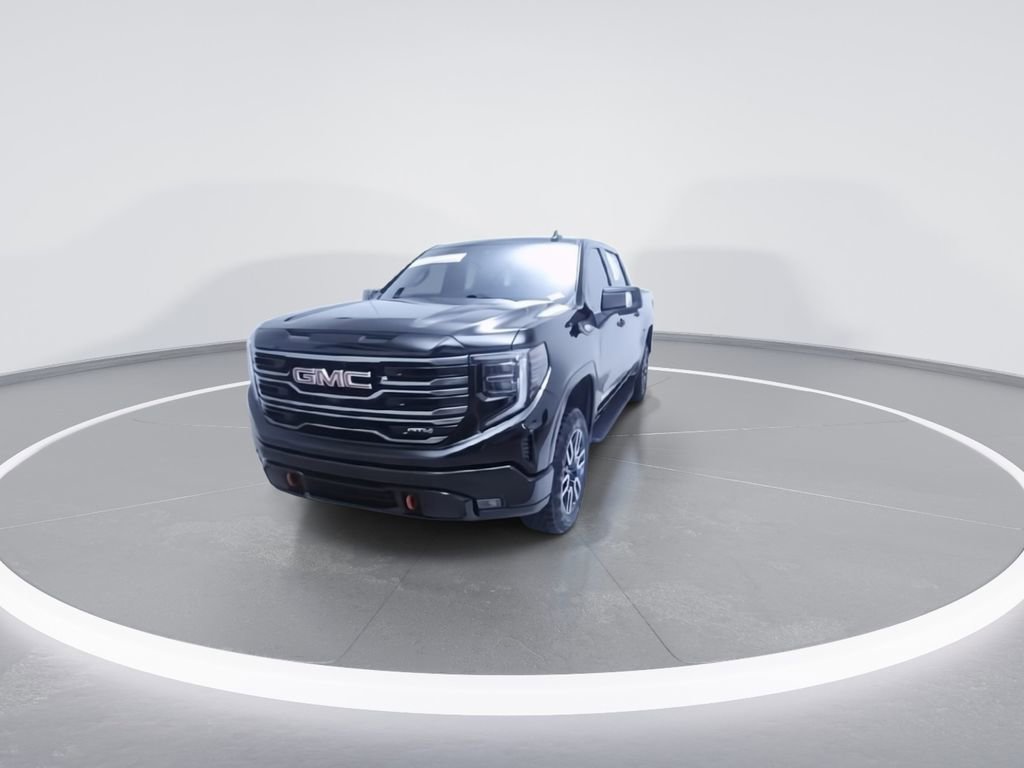 Used 2025 GMC Sierra 1500 AT4 w/ AT4 Premium Package AWD/4WD image 4