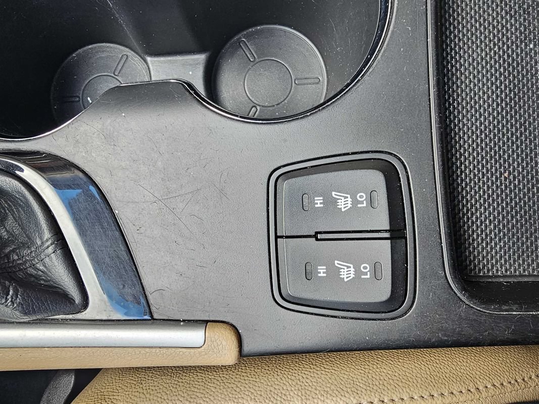 Used 2011 Hyundai Sonata Limited FWD image 12