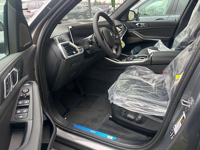 New 2026 BMW X5 xDrive40i w/ Premium Package image 4
