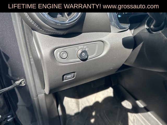 Used 2022 Chevrolet Blazer LT AWD/4WD image 19