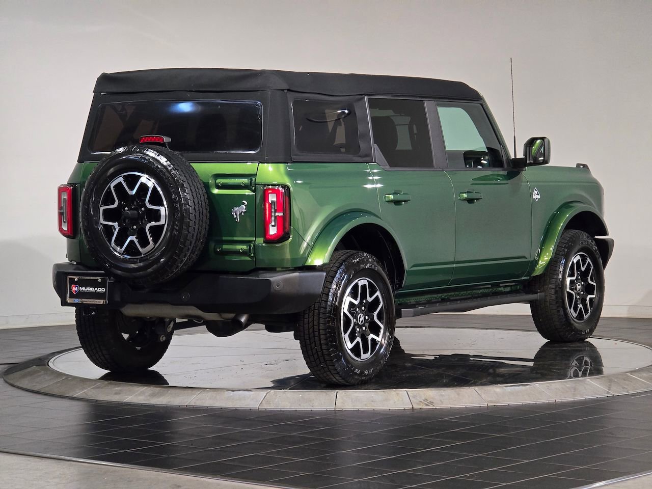 Used 2023 Ford Bronco Outer Banks image 11