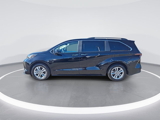 Certified 2025 Toyota Sienna XLE w/ XLE Plus Package AWD/4WD image 5