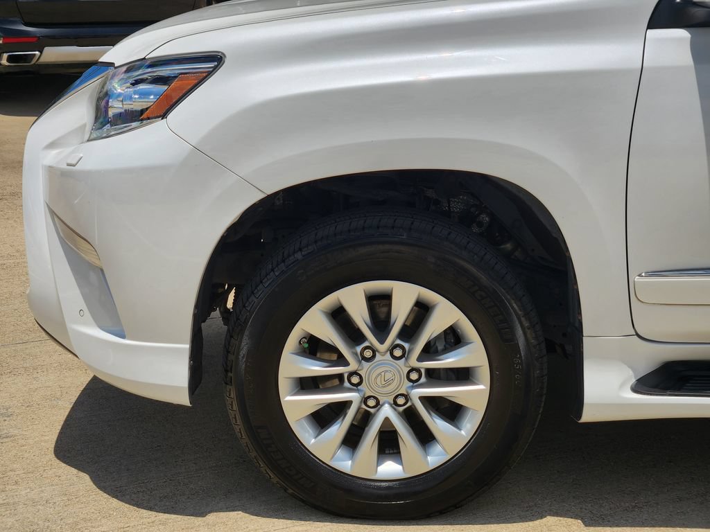 Used 2016 Lexus GX 460 w/ Premium Package AWD/4WD image 8