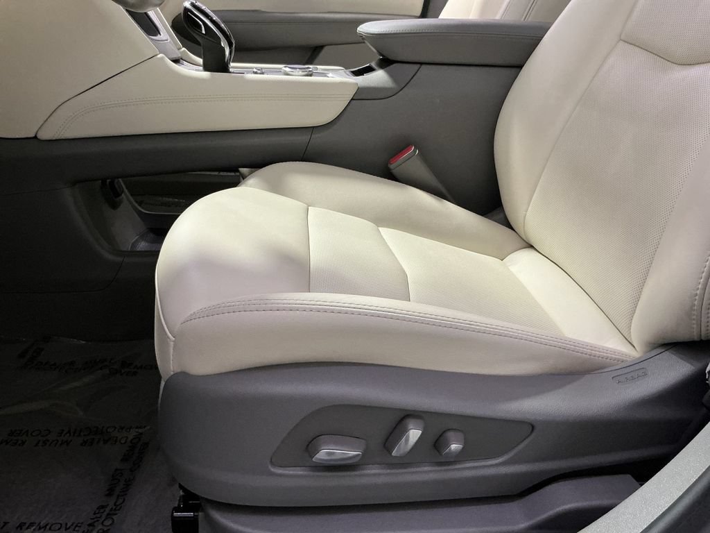 Used 2023 Cadillac XT5 Premium Luxury FWD image 15