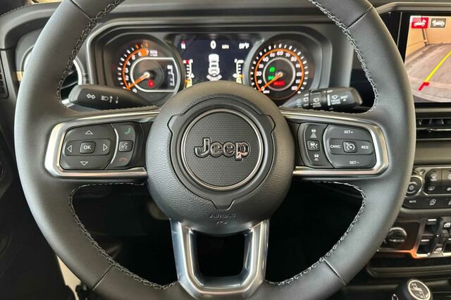 New 2026 Jeep Wrangler Unlimited Sahara AWD/4WD image 21