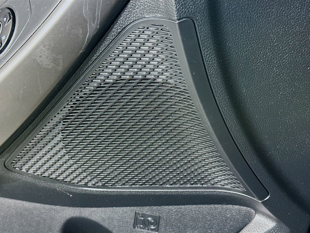 Used 2017 Hyundai Santa Fe SE w/ SE Premium Package 02 image 18