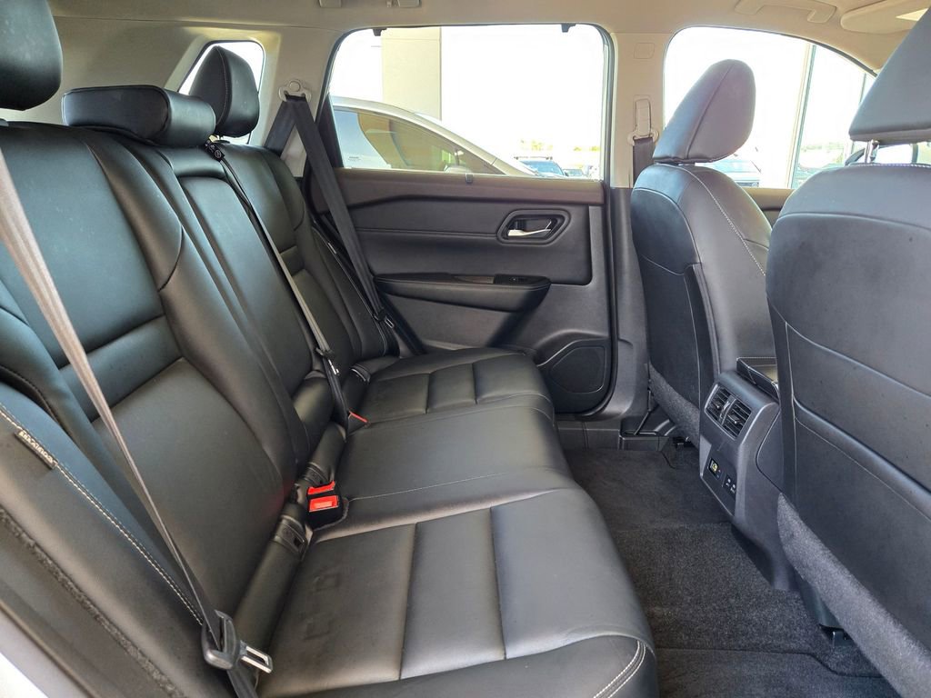 Used 2023 Nissan Rogue SL w/ SL Premium Package FWD image 25