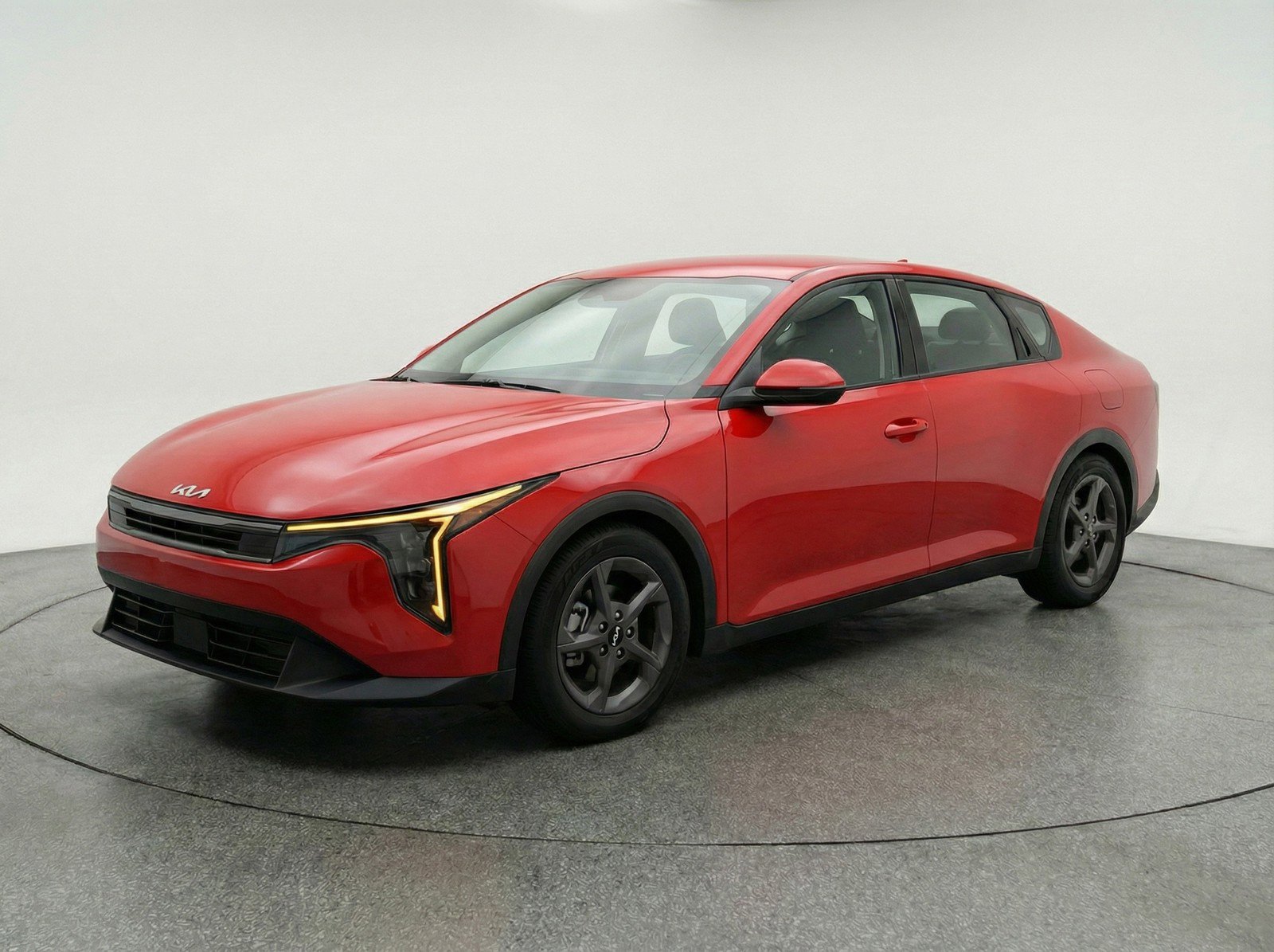 Used 2025 Kia K4 LXS image 3