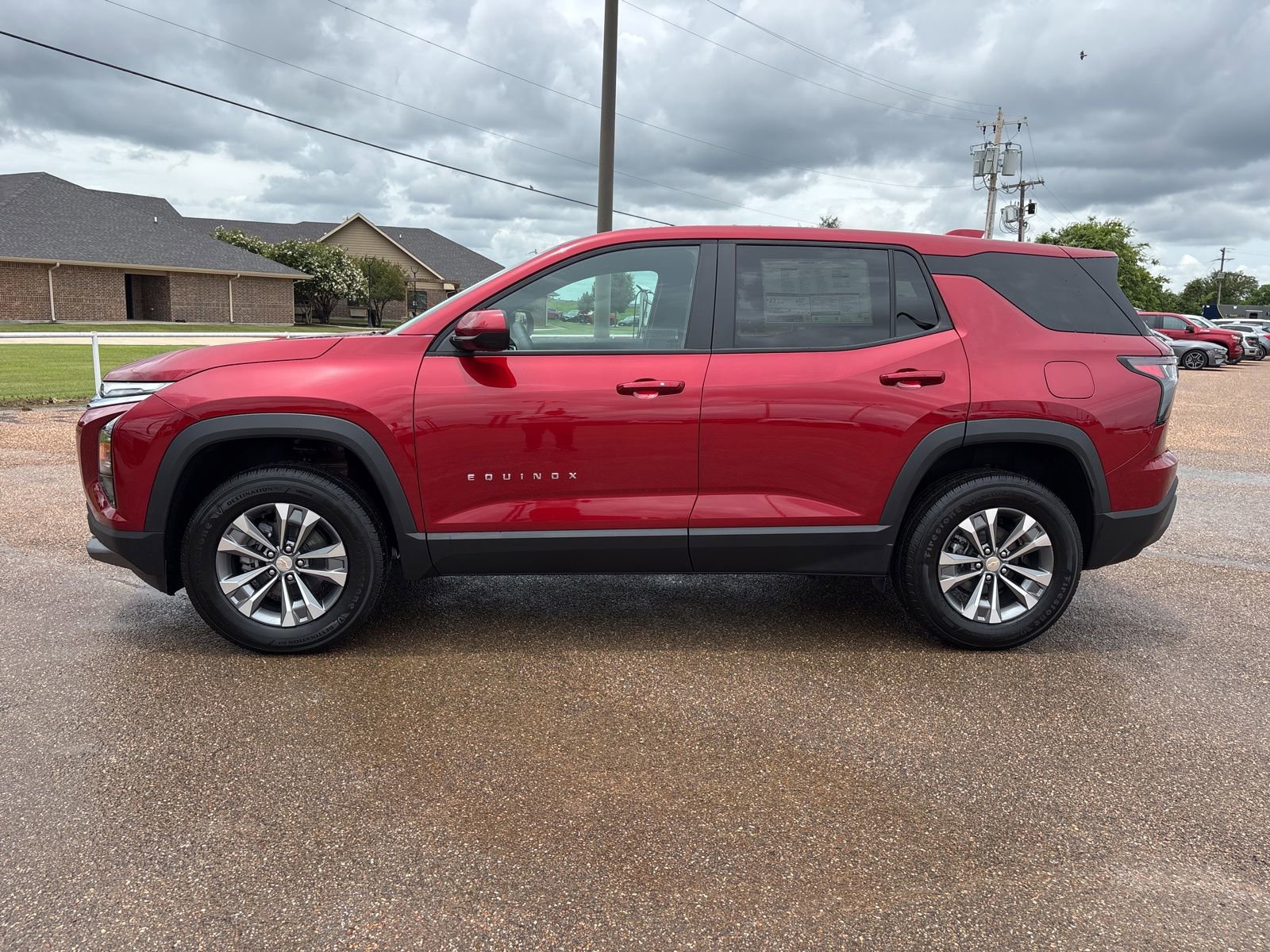New 2026 Chevrolet Equinox LT FWD image 2