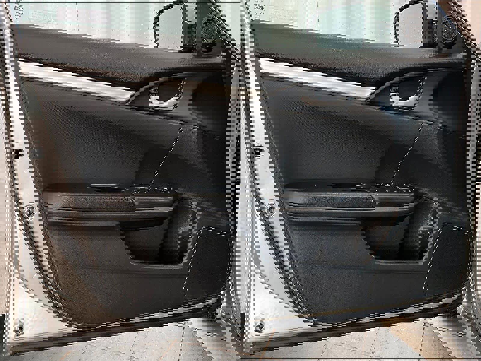 Used 2020 Honda Civic Sport image 9