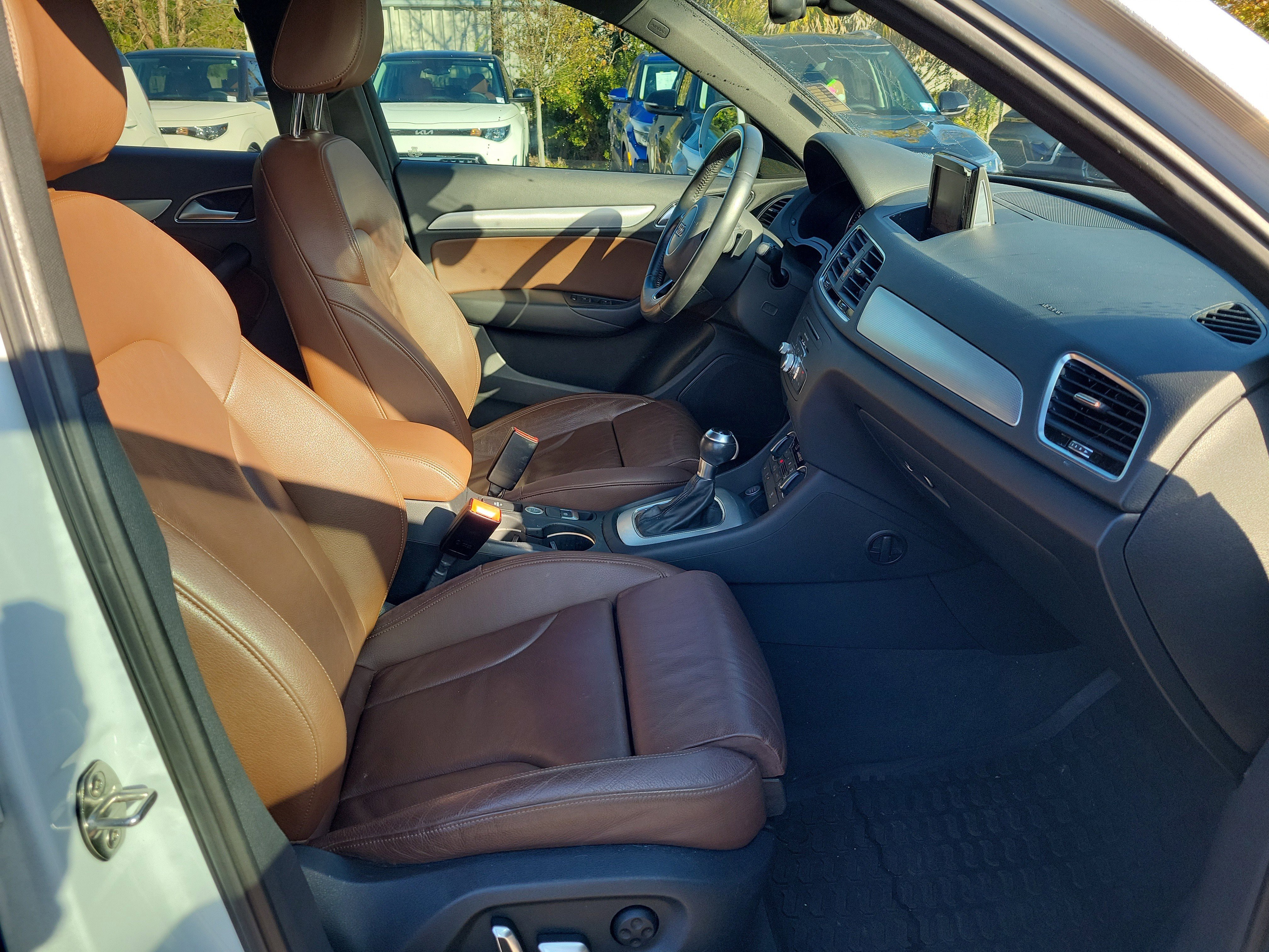 Used 2018 Audi Q3 2.0T Premium Plus w/ Premium Plus Package image 7