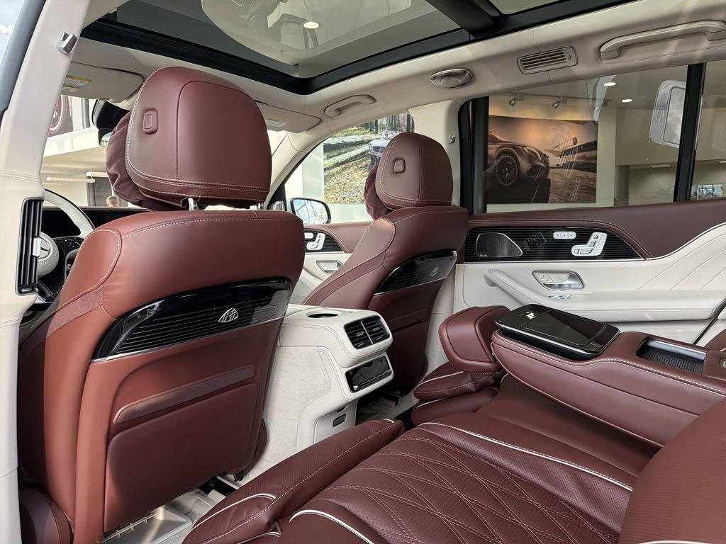 New 2026 Mercedes-Benz Maybach GLS 600 4MATIC image 11