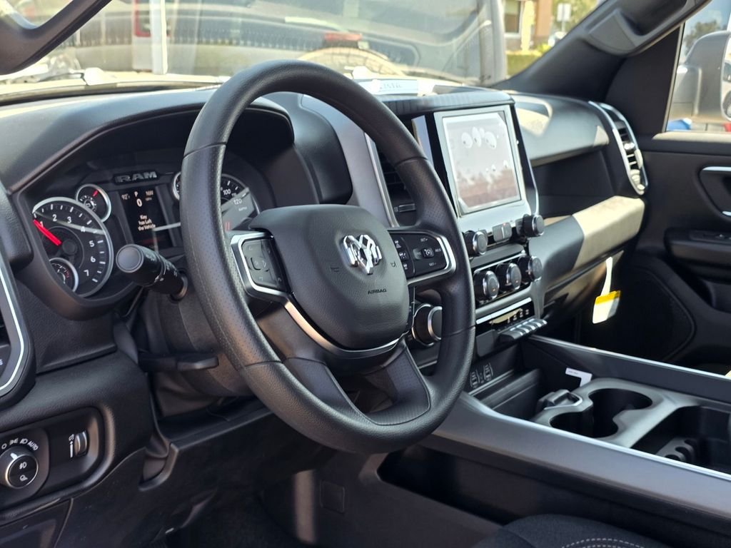New 2026 RAM 1500 4x4 Crew Cab image 7