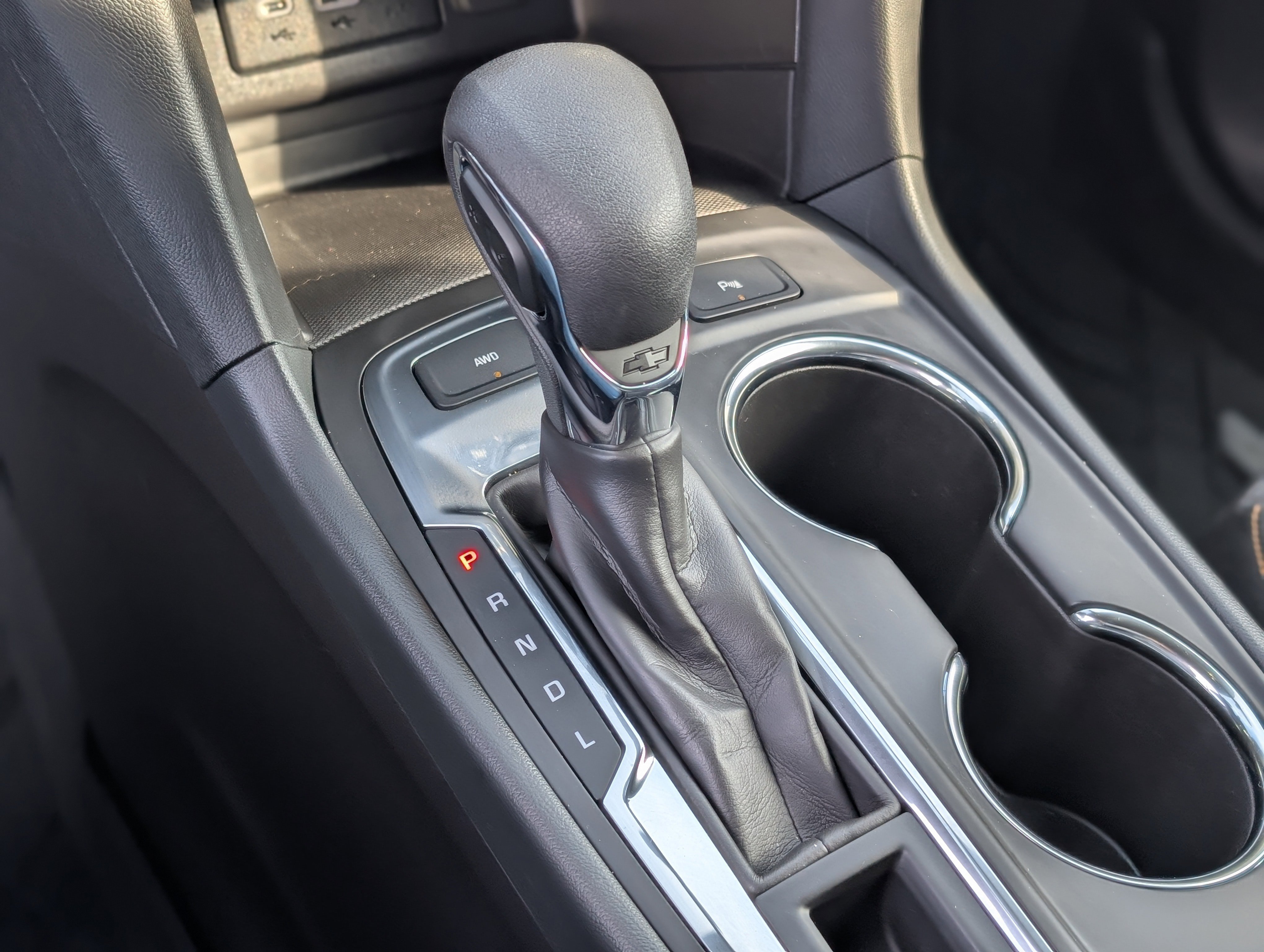 Used 2024 Chevrolet Equinox LT w/ LPO, Floor Liner Package image 23