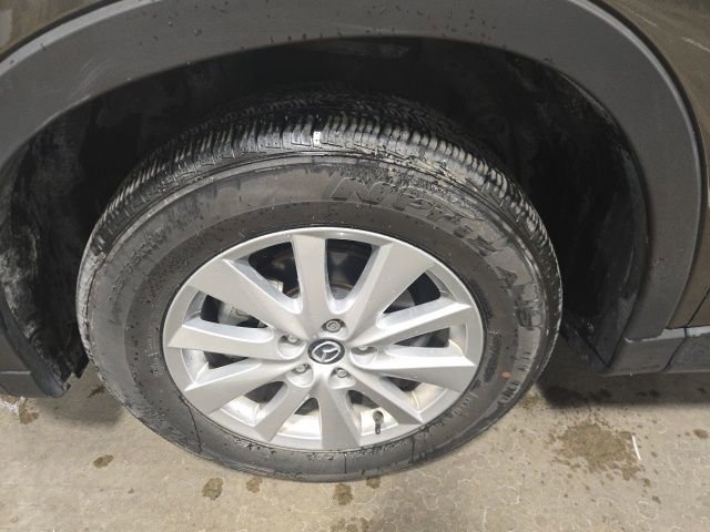 Used 2016 MAZDA CX-5 Touring image 11