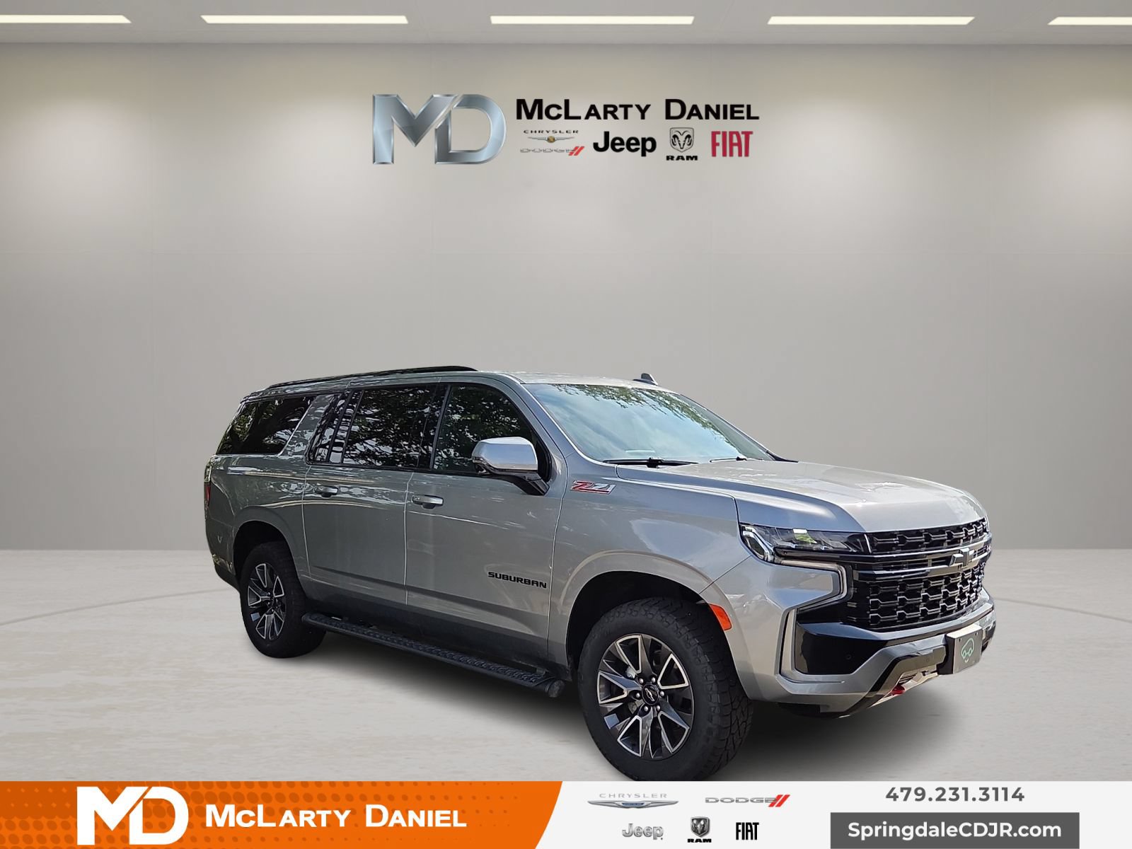 Used 2024 Chevrolet Suburban Z71 w/ Luxury Package AWD/4WD image 1