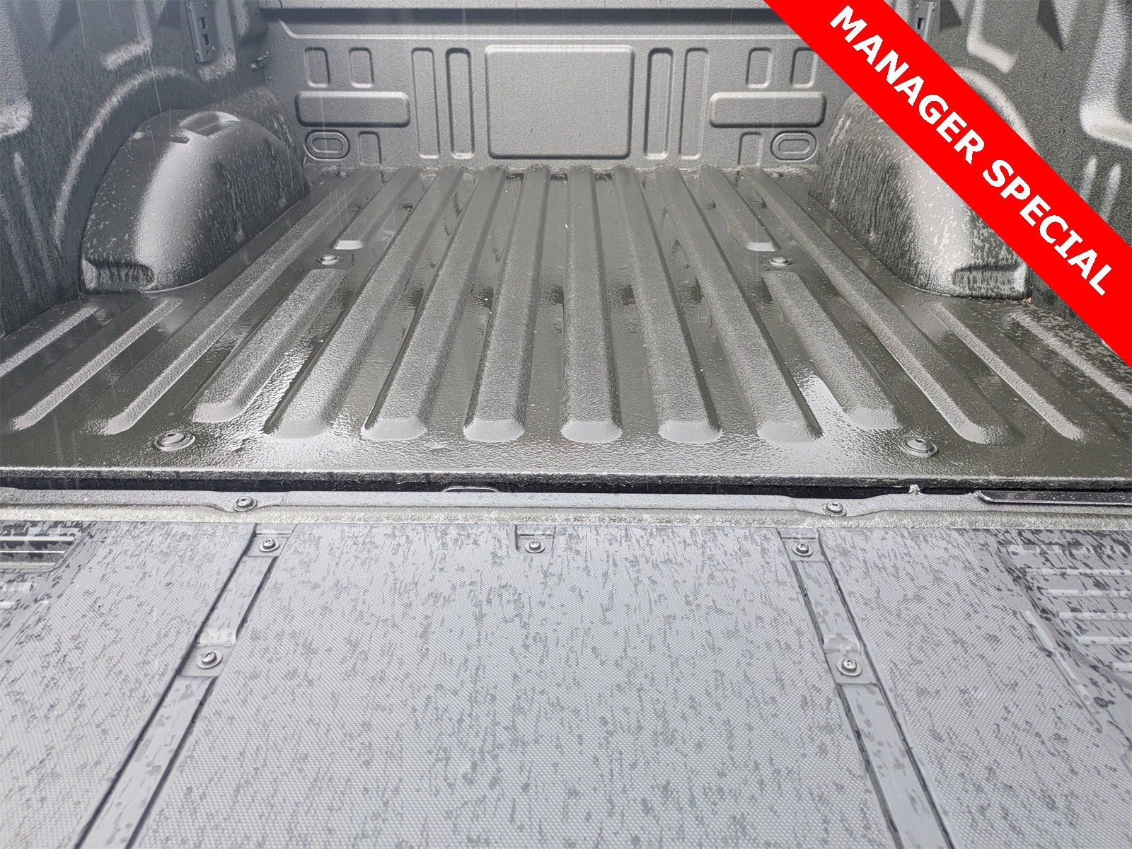 New 2025 Ford F150 XLT w/ Equipment Group 302A MID image 20