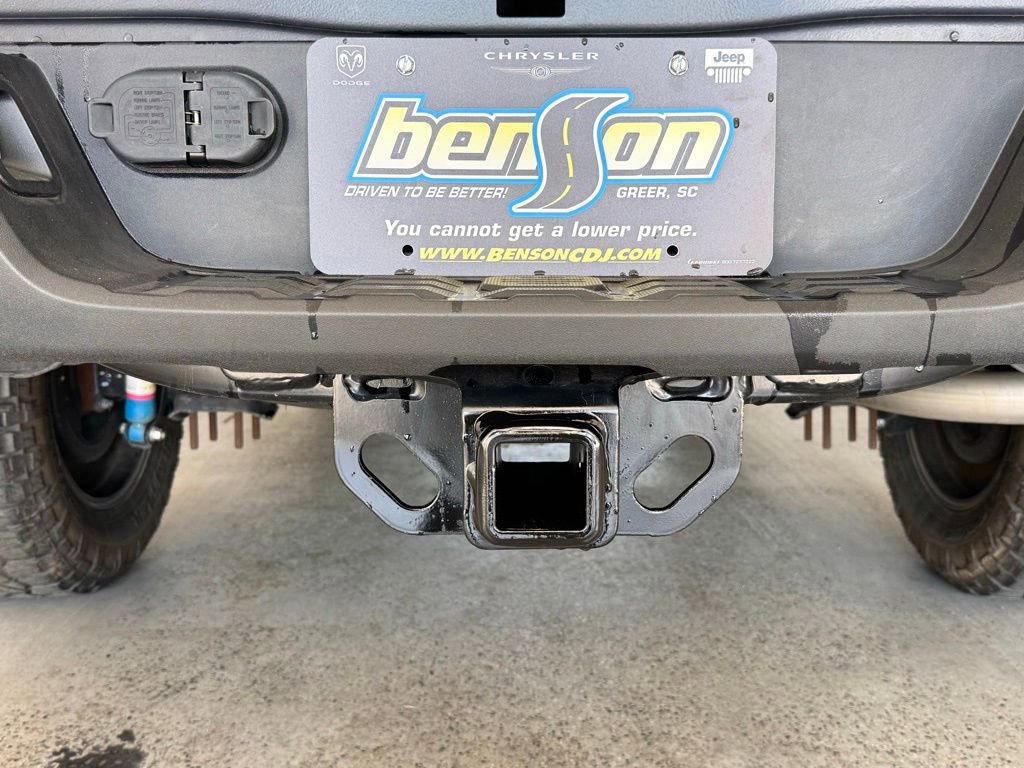 Used 2022 Toyota Tacoma TRD Sport w/ Technology Package image 9