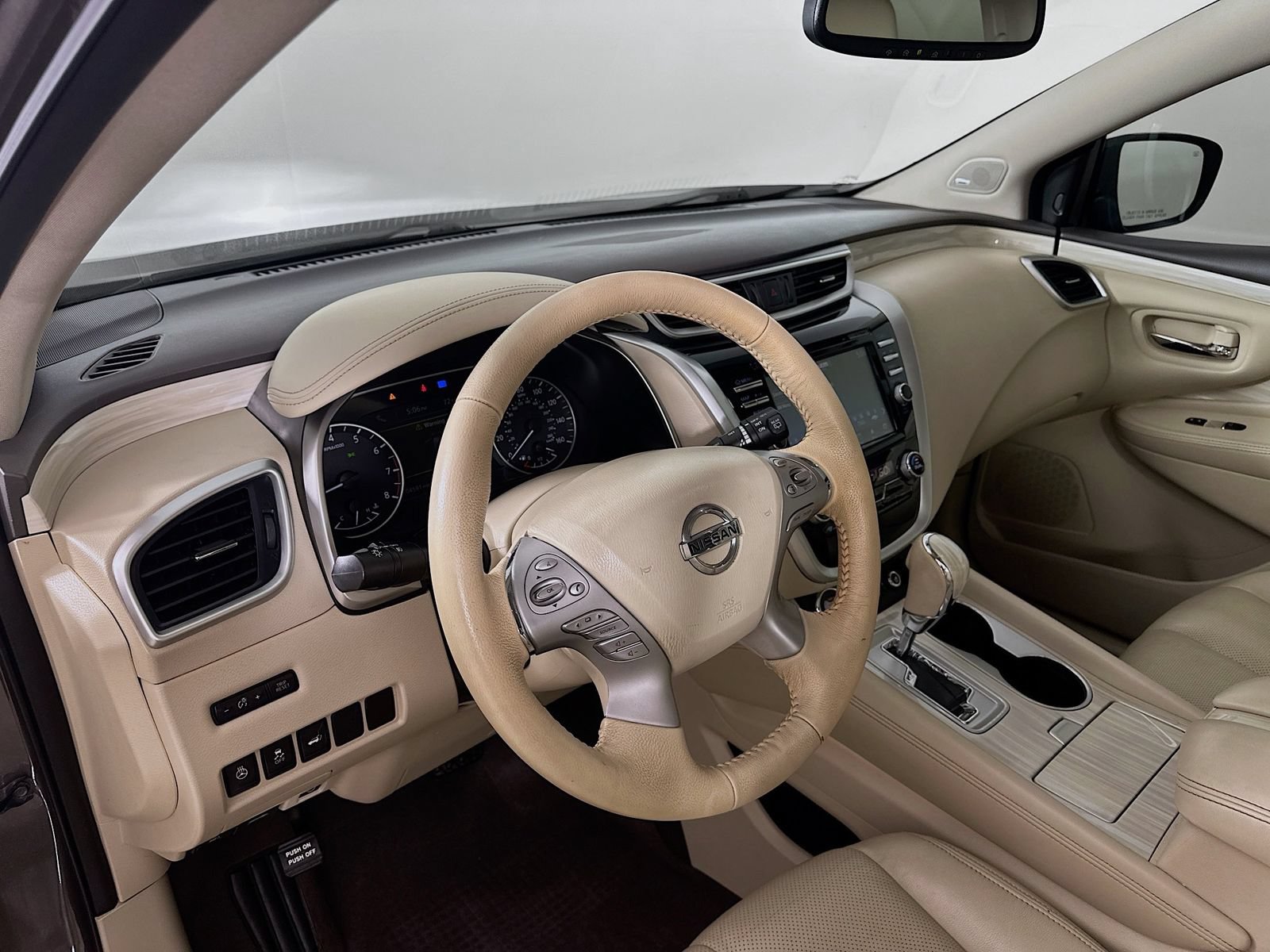 Used 2016 Nissan Murano Platinum w/ Platinum Technology Package AWD/4WD image 31