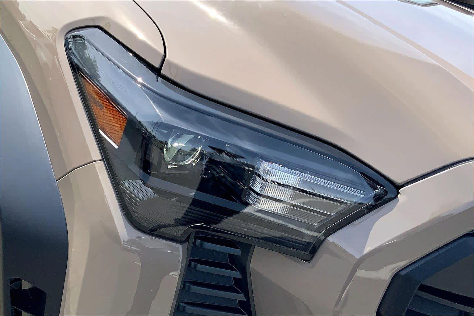 New 2026 Toyota Tacoma TRD Off-Road AWD/4WD image 13