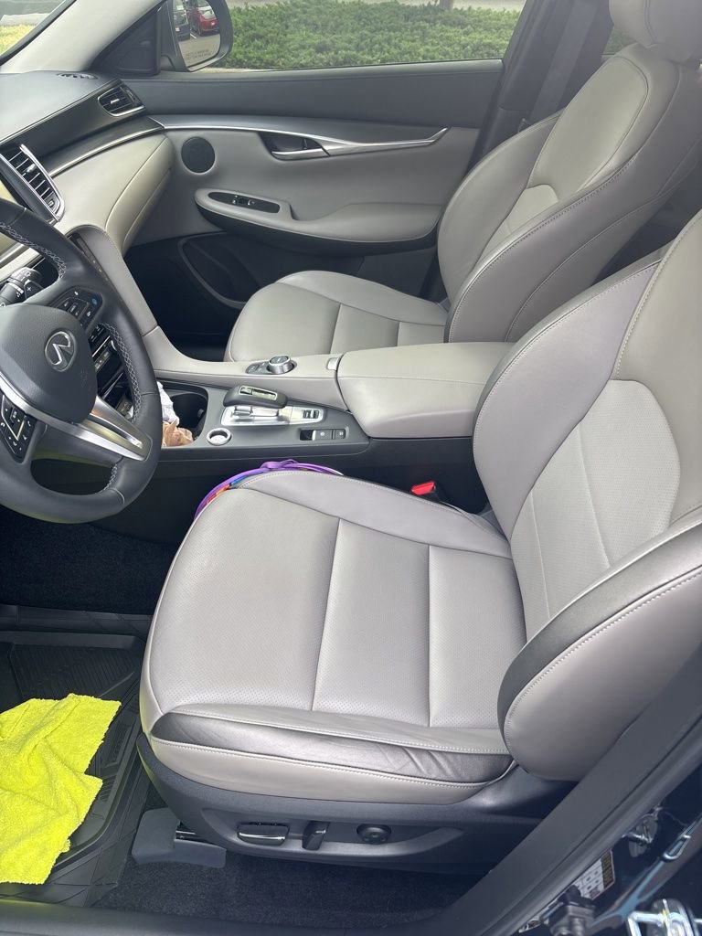 Used 2025 INFINITI QX50 Luxe w/ Cargo Package AWD/4WD image 11