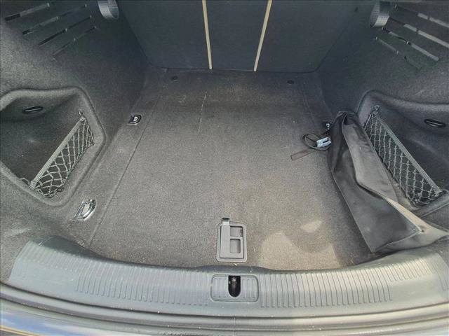 Used 2017 Audi A4 2.0T Ultra Premium w/ Convenience Package FWD image 6